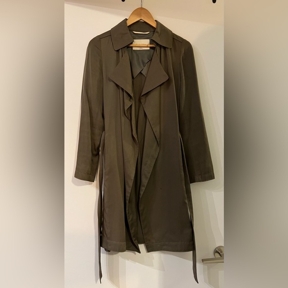 Babaton trench coat, olive green - Picture 2 of 7